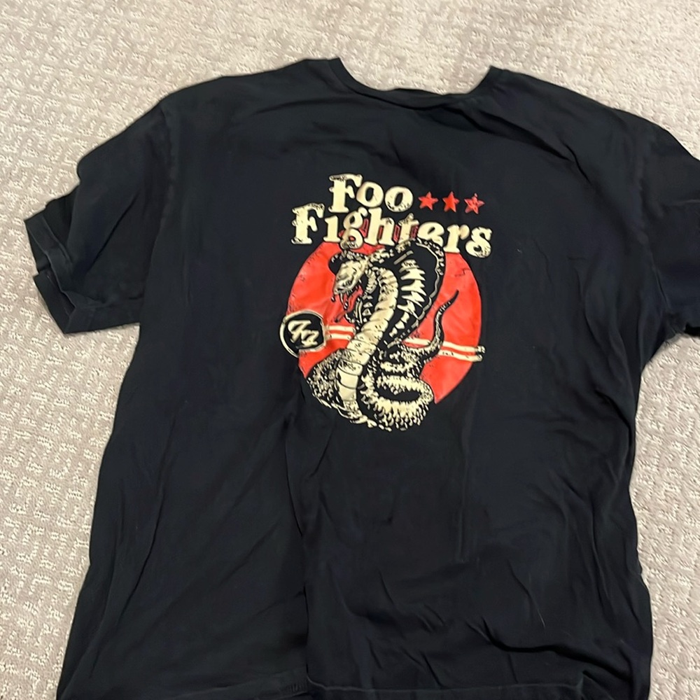 Mens foo fighters t-shirt